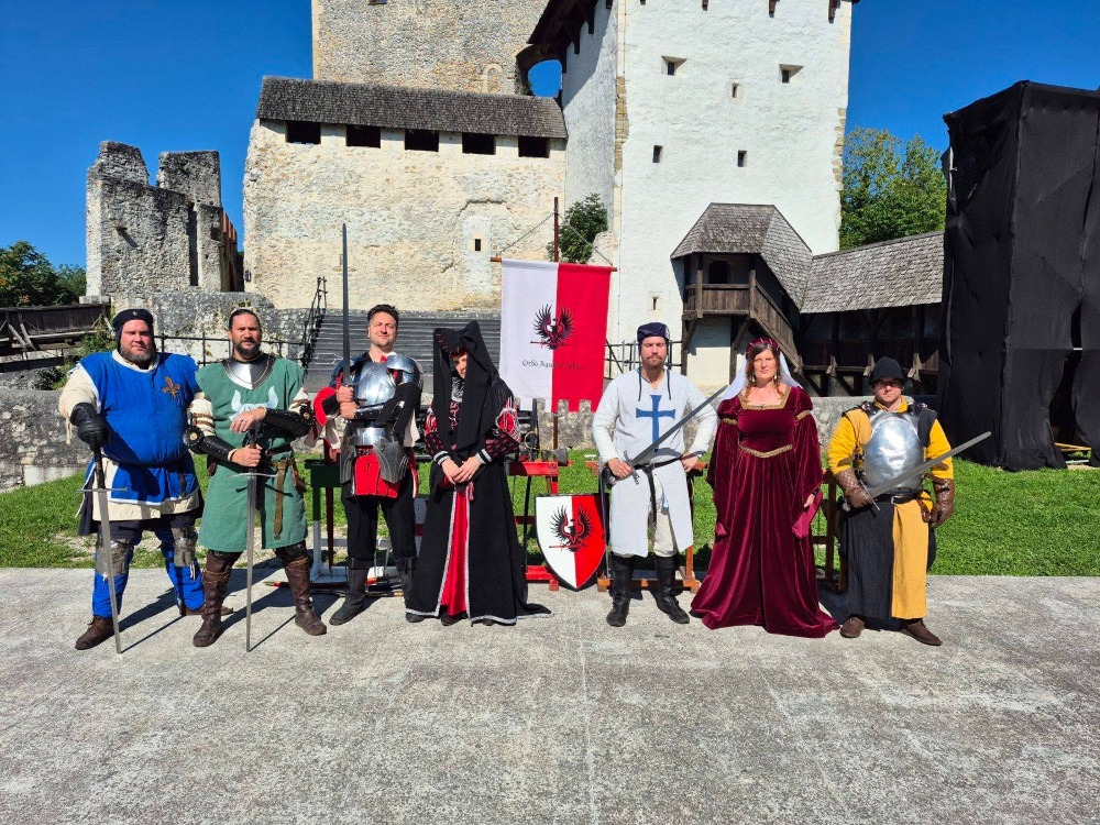 ŽIVA ZGODOVINA: KRALJEVI ORLI